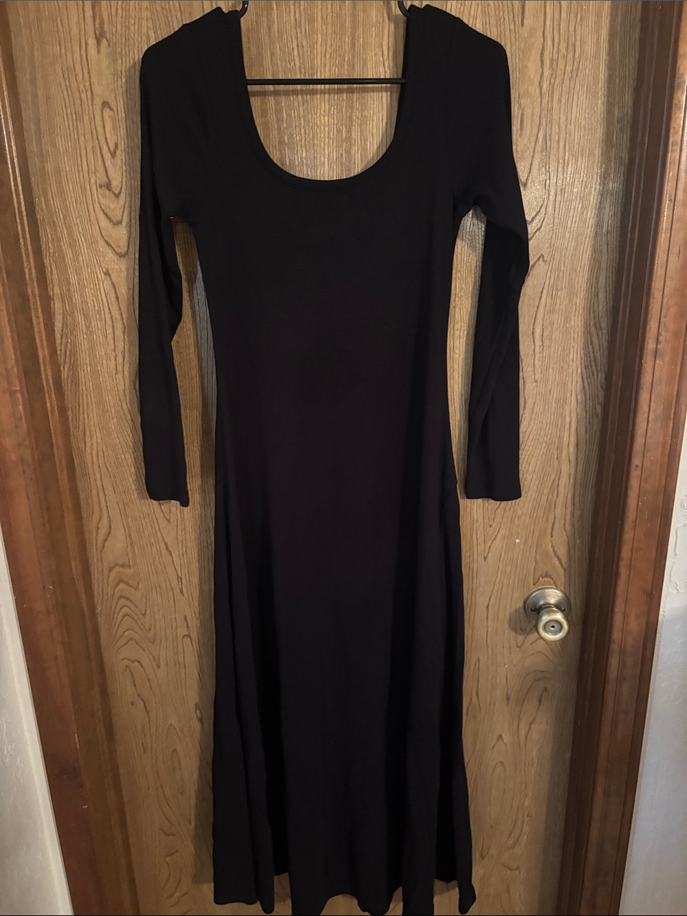 Old Navy Black Long-Sleeve Scoop Neck Maxi Dress